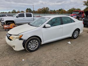 Toyota Camry BASE 2.5L 4 2012