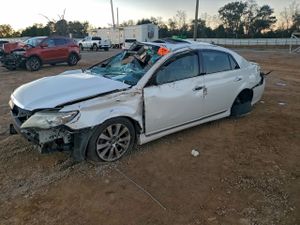 Toyota Avalon BASE 3.5L 6 2011