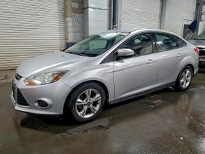 Ford Focus SE 2.0L 4 2014