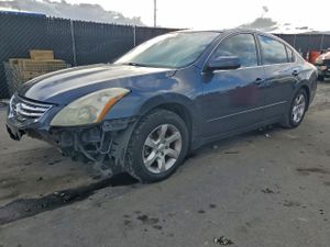 Nissan Altima BASE 2.5L 4 2010