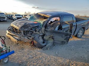 Toyota Tundra CREWMAX SR5 5.7L 8 2012