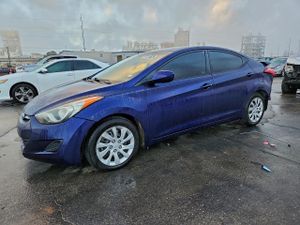 Hyundai Elantra GLS 1.8L 4 2013
