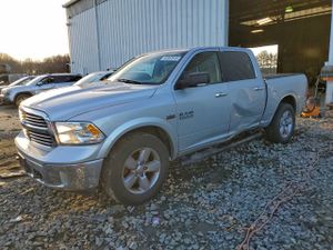 RAM 1500 SLT 5.7L 8 2014