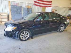 Toyota Camry BASE 2.5L 4 2011