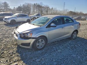 Chevrolet Aveo (Sonic) LT 1.4L 4 2014