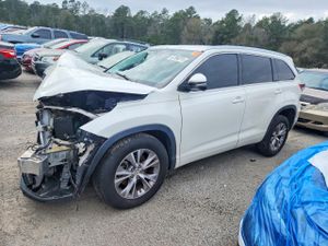 Toyota Highlander XLE 3.5L 6 2015