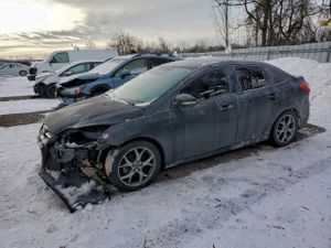 Ford Focus SE 2.0L 4 2014