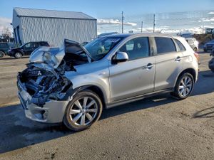 Mitsubishi Outlander ES 2.0L 4 2014
