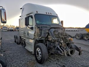 Freightliner Cascadia 14.8L 6 2015