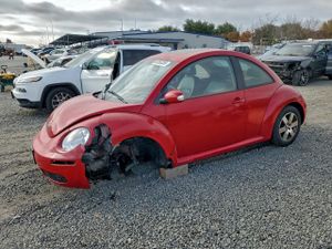Volkswagen Beetle 2.5L OPTION PACKAGE 1 2.5L 5 2006