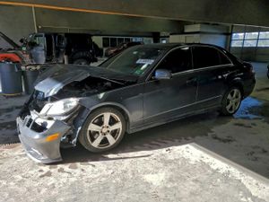 Mercedes-Benz E 350 4MATIC 3.5L 6 2011