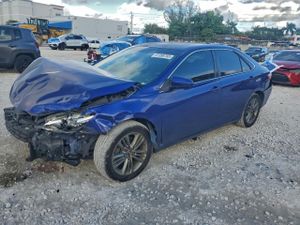 Toyota Camry LE 2.5L 4 2015