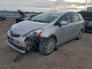 Toyota Prius 1.8L 4 2012