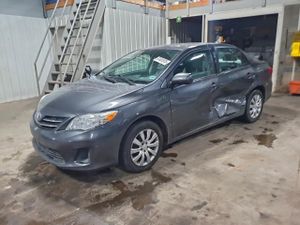 Toyota Corolla BASE 1.8L 4 2013