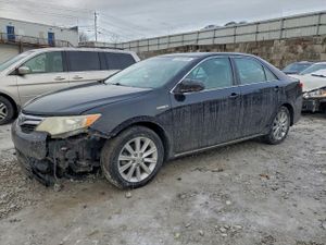 Toyota Camry HYBRID 2.5L 4 2013