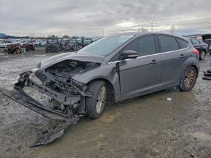 Ford Focus TITANIUM 2.0L 4 2015