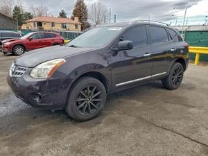 Nissan Rogue S 2.5L 4 2015