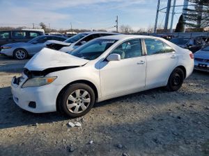 Toyota Camry BASE 2.5L 4 2011