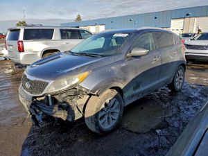 Kia Sportage LX 2.4L 4 2015