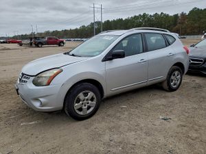 Nissan Rogue S 2.5L 4 2015