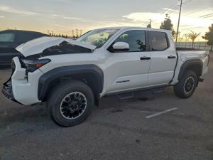 Toyota Tacoma DOUBLE CAB 2.4L 4 2024