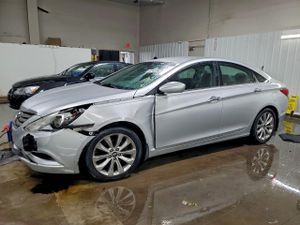 Hyundai Sonata SE 2.0L 4 2013