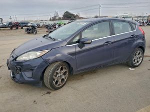Ford Festiva TITANIUM 1.6L 4 2013