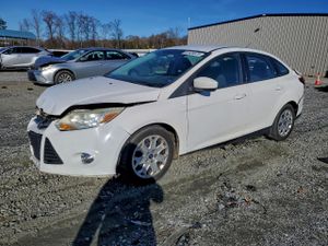 Ford Focus SE 2.0L 4 2012