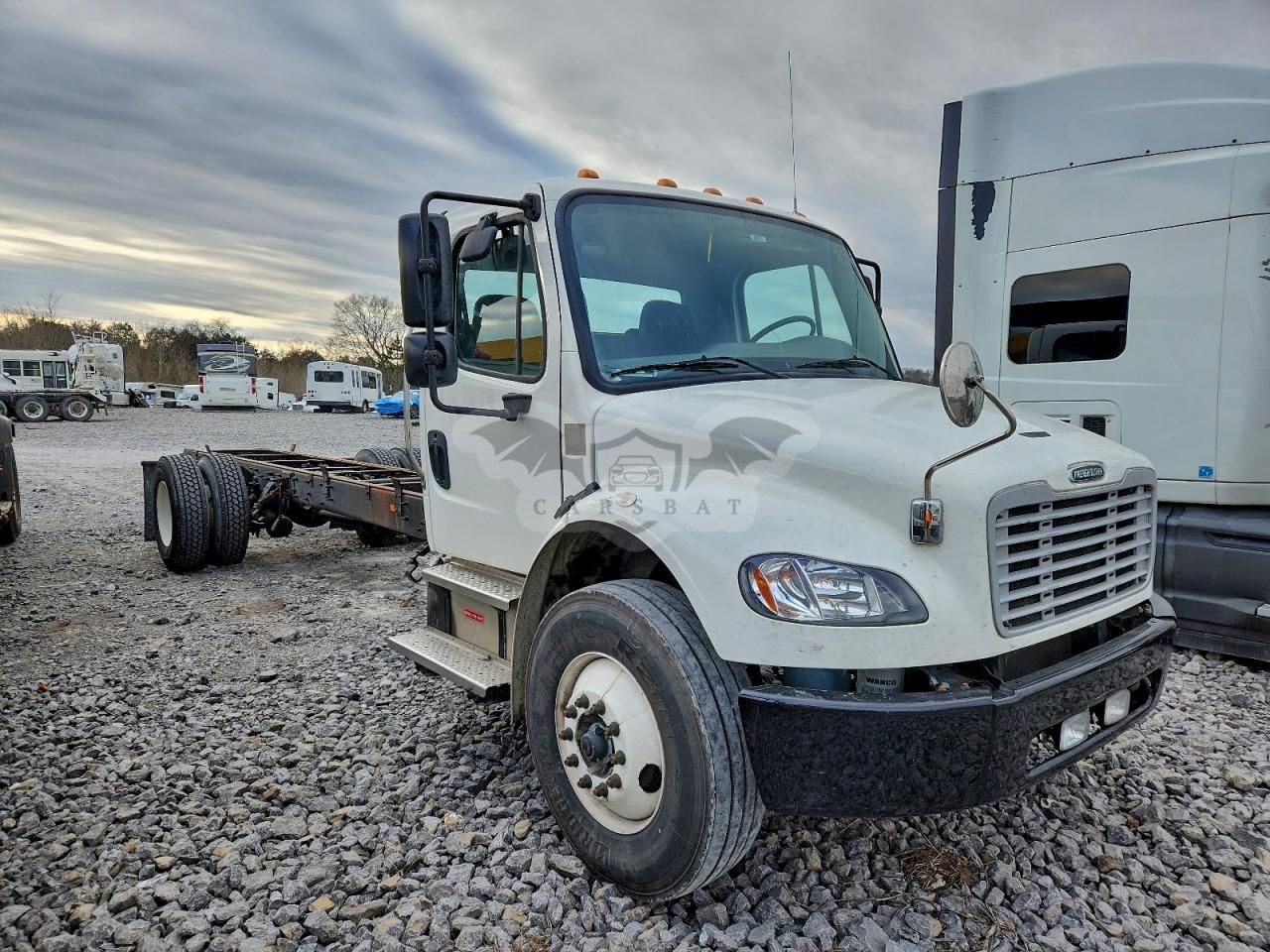 Freightliner Business Class M2 106 MEDIUM DUTY 6.7L 6 2022