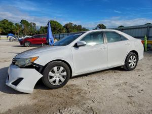 Toyota Camry L 2.5L 4 2014