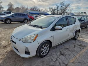 Toyota Prius 1.5L 4 2013