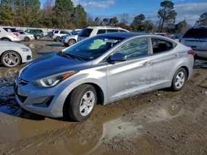 Hyundai Elantra SE 1.8L 4 2015