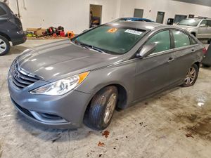 Hyundai Sonata GLS 2.4L 4 2013