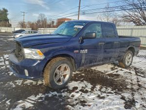 RAM 1500 ST 5.7L 8 2014