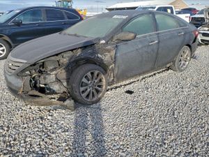 Hyundai Sonata SE 2.4L 4 2013