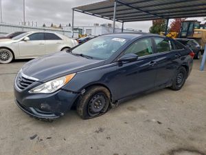 Hyundai Sonata GLS 2.4L 4 2013