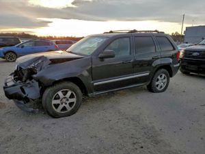 Jeep Grand Cherokee LAREDO 3.7L 6 2010