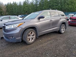 Toyota Highlander XLE 3.5L 6 2015