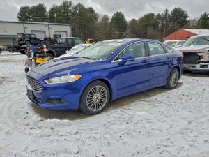 Ford Fusion SE 2.0L 4 2014