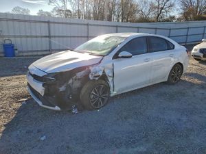 Kia Cerato / Forte / K3 LX 2 L 4 2024