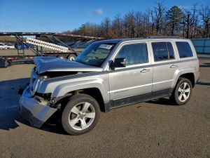 Jeep Patriot LATITUDE 2.4L 4 2014