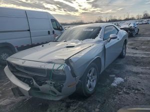 Dodge Challenger SE 3.5L 6 2010