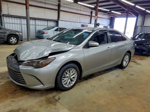 Toyota Camry LE 2.5L 4 2015