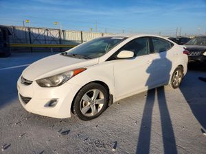 Hyundai Elantra GLS 1.8L 4 2013