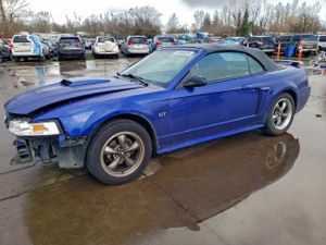 Ford Mustang GT 4.6L 8 2003