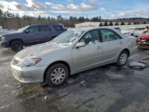 Toyota Camry LE 2.4L 4 2005
