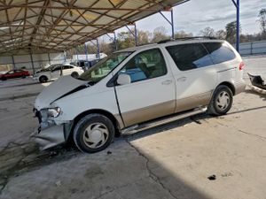 Toyota Sienna LE 3.0L 6 2002