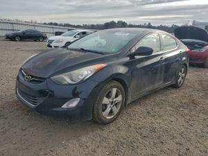 Hyundai Elantra GLS 1.8L 4 2013
