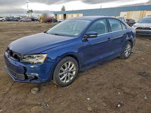 Volkswagen Jetta SE 1.8L 4 2014