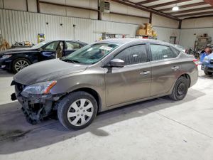Nissan Sentra S 1.8L 4 2015